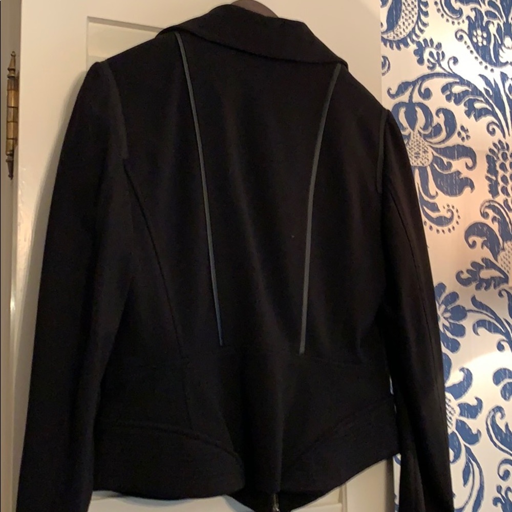 Jacket - Picture 4 of 4